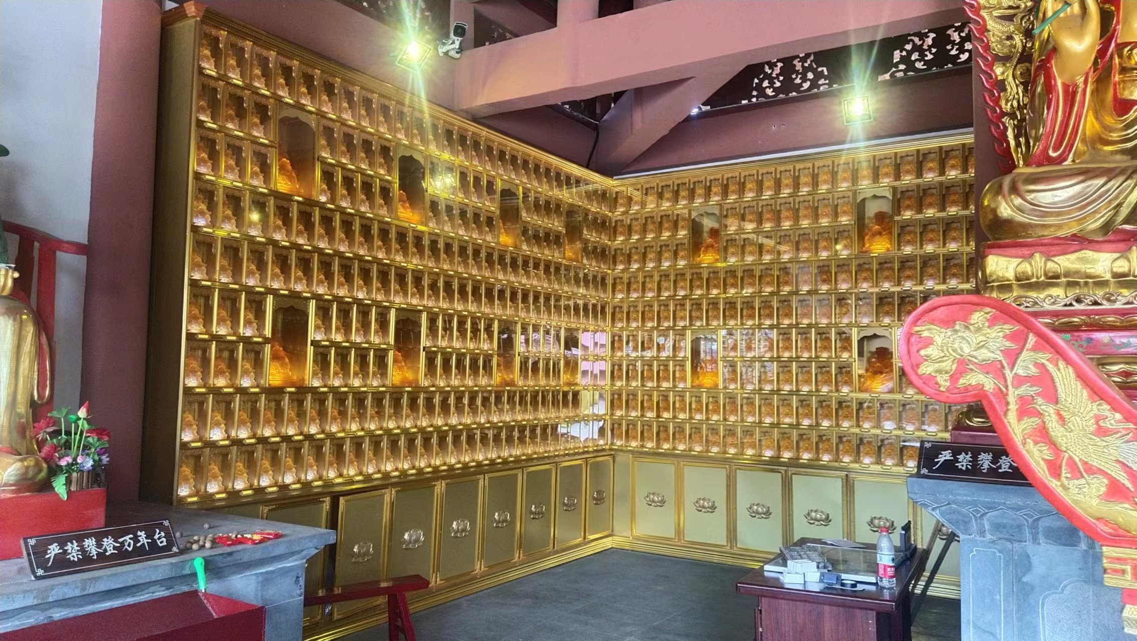 福位架，骨灰存放架，牌位架還有萬佛墻各自是怎么定義的？